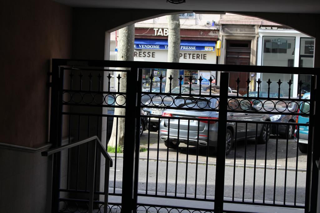 Le 6Eme Cote Foch Apartman Lyon Kültér fotó